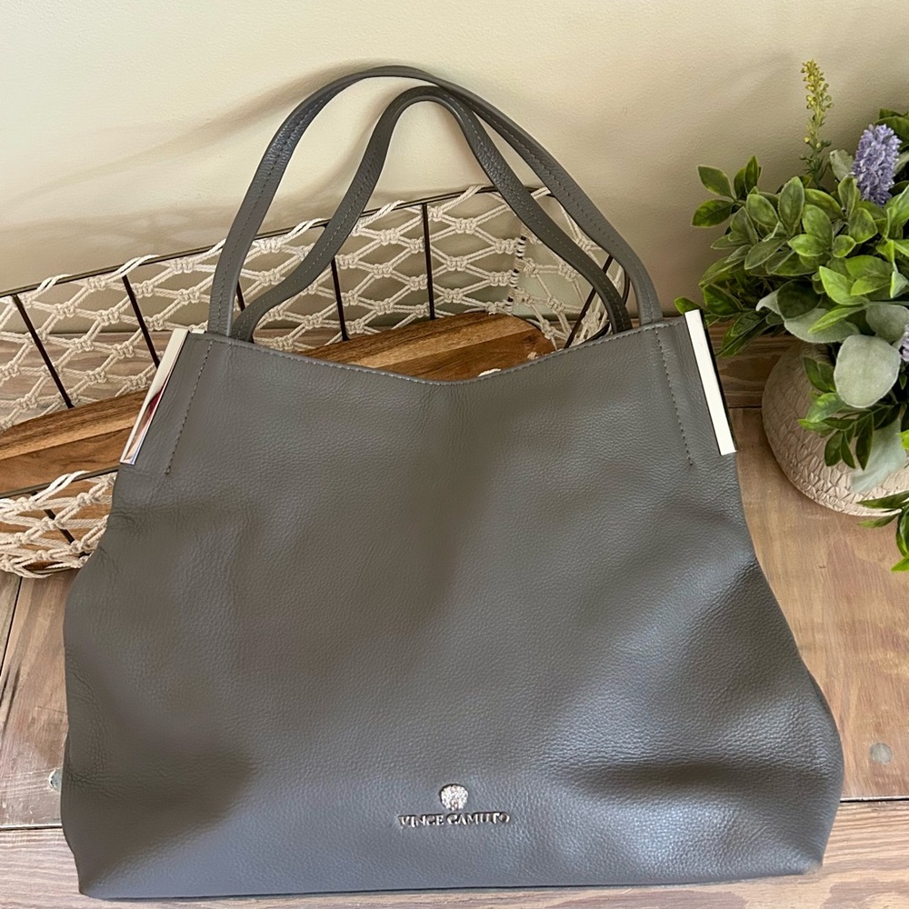 Vince Camuto Gray Leather Tina Tote ✨